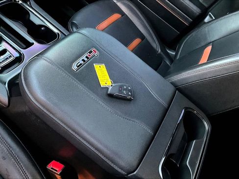 Used 2024 GMC Sierra 2500 AT4 w/ AT4 Premium Plus Package image 41