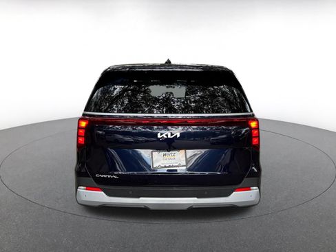 Used 2026 Kia Carnival FWD image 6