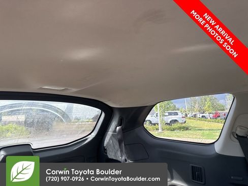 Used 2017 Nissan Pathfinder S AWD/4WD image 10