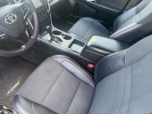 Used 2017 Toyota Camry SE FWD image 15