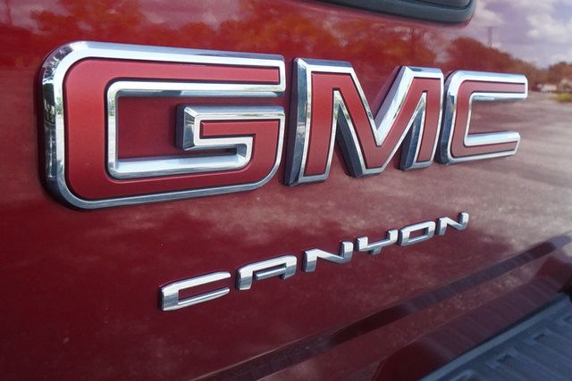 Used 2022 GMC Canyon Elevation w/ Trailering Package AWD/4WD image 36