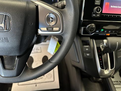 Used 2017 Honda CR-V LX image 11
