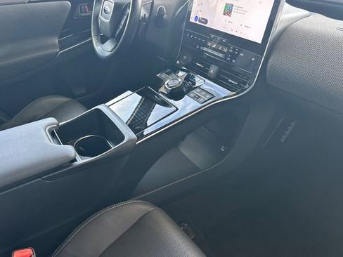 Used 2023 Subaru Solterra Limited image 16