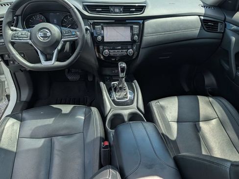 Used 2020 Nissan Rogue SL w/ Premium Package AWD/4WD image 19