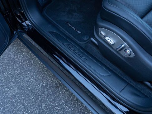 New 2026 Porsche Macan image 23