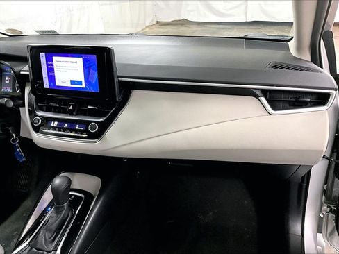 Used 2023 Toyota Corolla LE FWD image 13