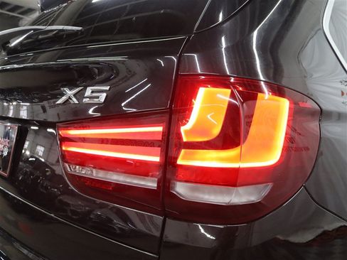 Used 2018 BMW X5 xDrive35i AWD/4WD image 12