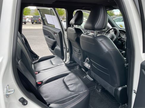 Used 2025 Subaru Forester Touring AWD/4WD image 17