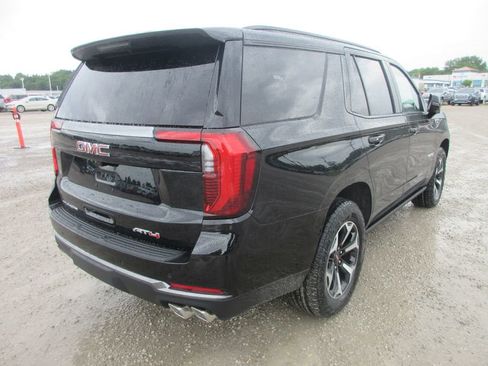 New 2026 GMC Yukon AT4 w/ AT4 Premium Plus Package AWD/4WD image 4