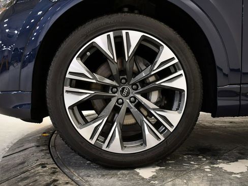 New 2026 Audi Q8 Premium Plus image 14