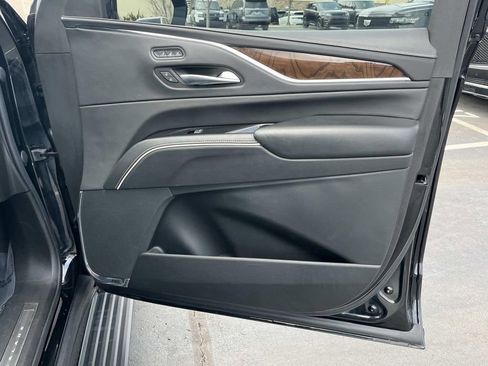 Used 2021 Cadillac Escalade ESV Sport Platinum image 24