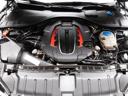 Used 2016 Audi RS 7 Prestige w/ Carbon-Optic Package image 40