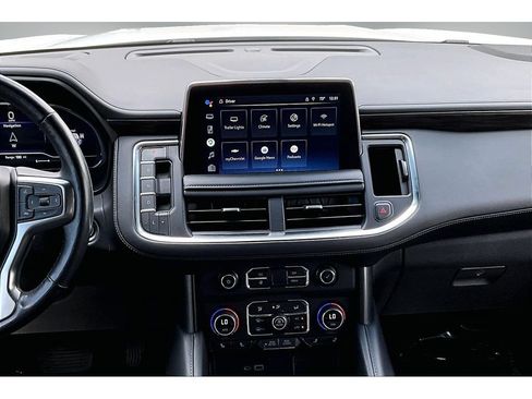 Used 2022 Chevrolet Tahoe Z71 w/ Luxury Package AWD/4WD image 9