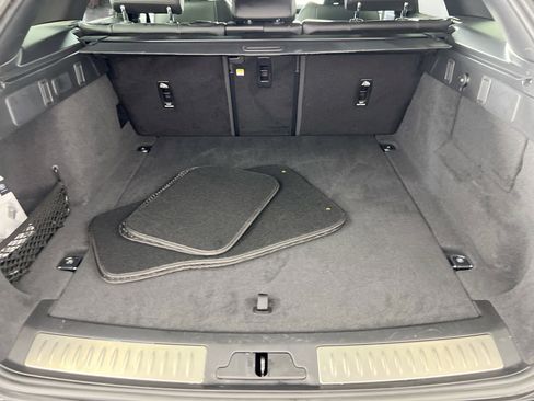 Used 2024 Land Rover Range Rover Velar Dynamic SE image 27