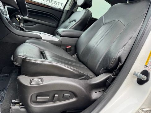 Used 2012 Cadillac SRX Luxury AWD/4WD image 5