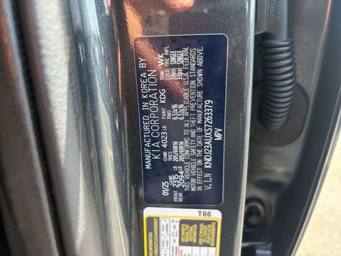 Used 2025 Kia Soul LX w/ LX Technology Package FWD image 27