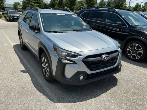 Certified 2023 Subaru Outback Premium AWD/4WD image 3