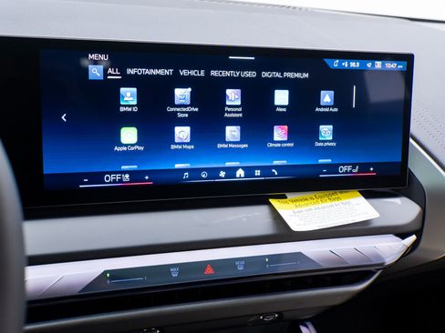 New 2026 BMW X3 xDrive30 w/ Premium Package image 23