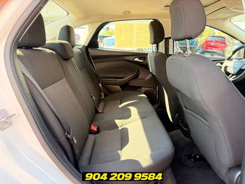 Used 2018 Ford Focus SEL FWD image 29