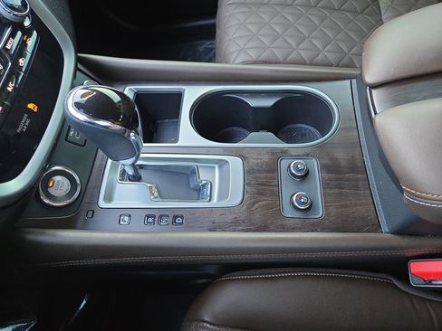 Certified 2024 Nissan Murano Platinum w/ Cargo Package image 22