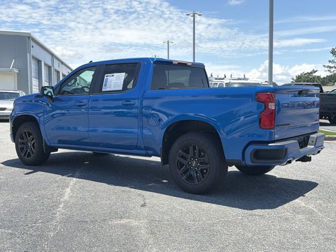 Used 2023 Chevrolet Silverado 1500 RST w/ Z71 Off-Road Package AWD/4WD image 10
