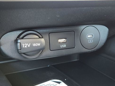 New 2026 Hyundai Elantra Limited FWD image 18
