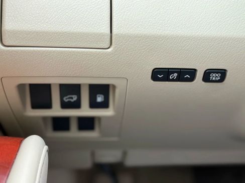 Used 2011 Lexus RX 350 2WD w/ Premium Pkg image 35