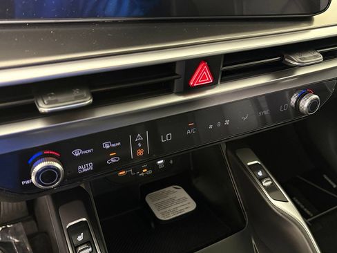 New 2026 Kia Sorento S w/ S Panoramic Sunroof Package FWD image 28