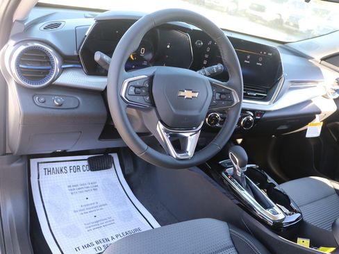 New 2026 Chevrolet Trax LT w/ Driver Confidence Package image 15