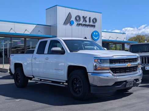 Used 2018 Chevrolet Silverado 1500 LT AWD/4WD image 1