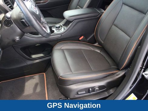 Used 2023 GMC Acadia AT4 w/ Technology Package image 11