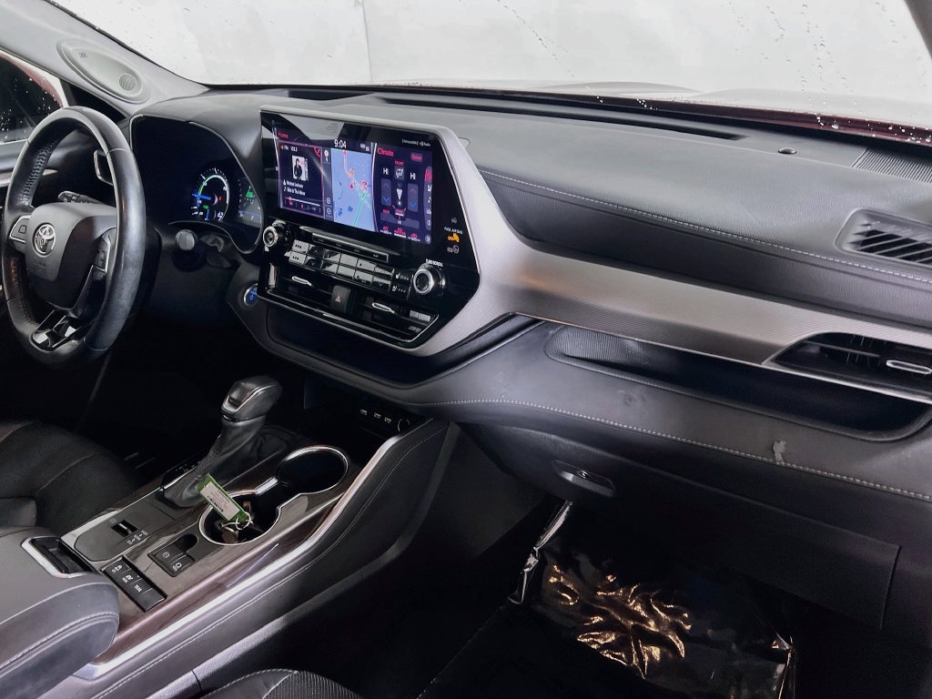 Certified 2021 Toyota Highlander Platinum AWD/4WD image 25