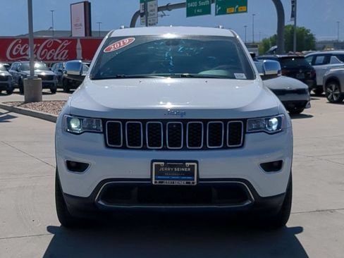 Used 2019 Jeep Grand Cherokee Limited AWD/4WD image 9