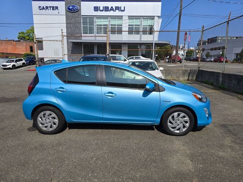 Used 2016 Toyota Prius C Two FWD image 8