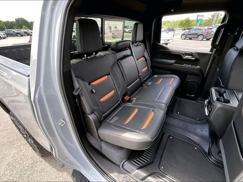 Used 2024 GMC Sierra 1500 AT4 w/ Technology Package AWD/4WD image 26
