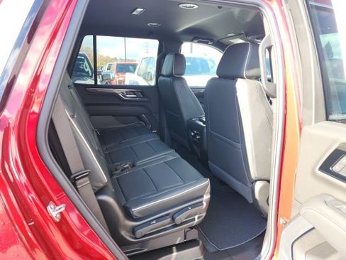 New 2026 GMC Yukon Elevation image 15