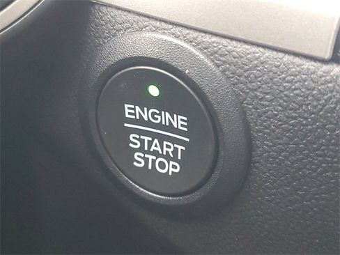 Used 2022 Ford Escape SEL image 25