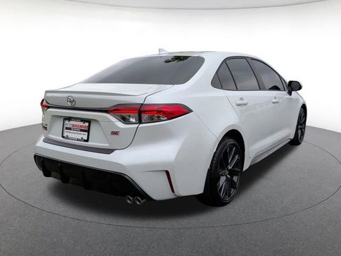 Used 2026 Toyota Corolla SE w/ SE Package FWD image 5