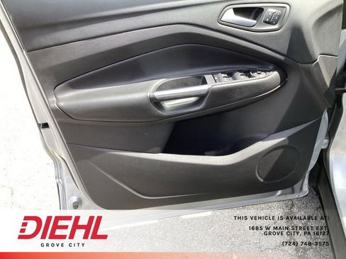 Used 2018 Ford Escape Titanium w/ Ford Safe & Smart Package AWD/4WD image 21