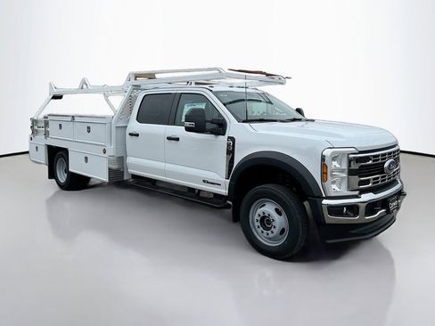 New 2026 Ford F550 4x4 Crew Cab image 1