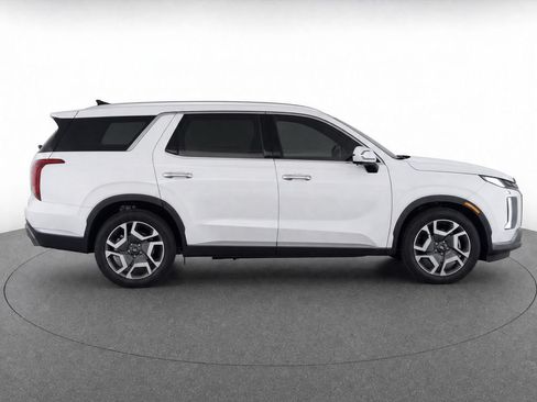 Used 2025 Hyundai Palisade Limited AWD/4WD image 10