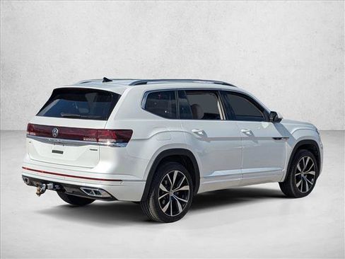 Used 2025 Volkswagen Atlas SEL Premium R-Line image 5