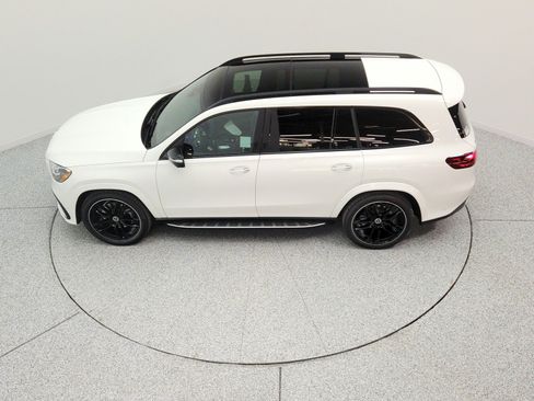 New 2026 Mercedes-Benz GLS 580 4MATIC image 28