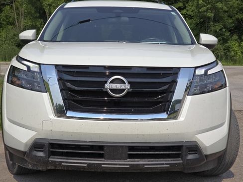 Certified 2024 Nissan Pathfinder SV AWD/4WD image 15