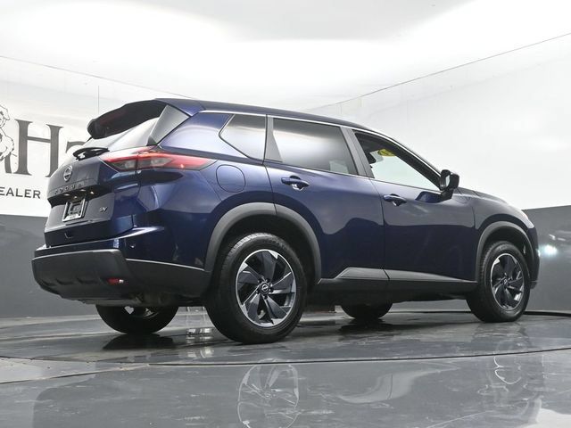 Used 2024 Nissan Rogue SV FWD image 34