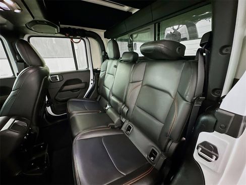 Used 2023 Jeep Gladiator Mojave w/ Cold Weather Group image 24