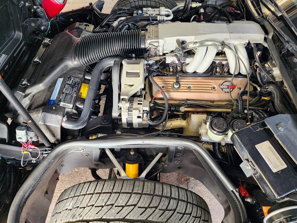 Used 1990 Chevrolet Corvette Coupe RWD image 21