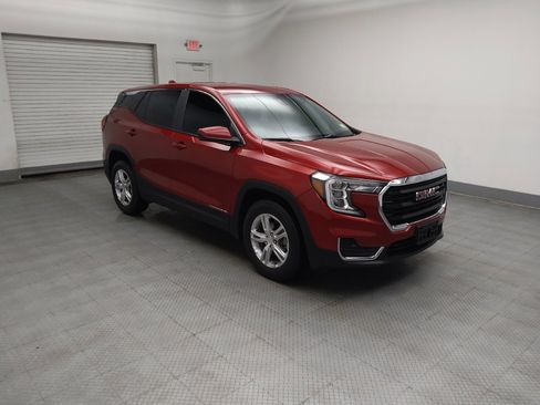 Used 2022 GMC Terrain SLE image 11