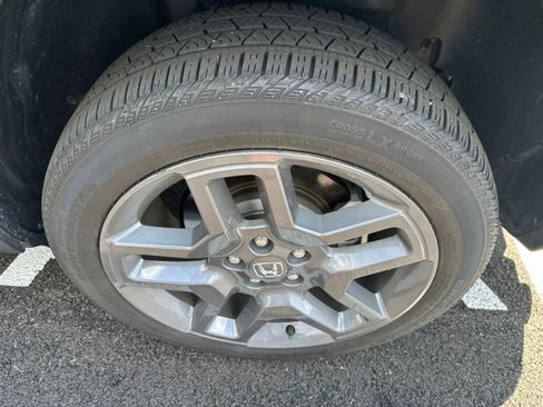 Used 2023 Honda Passport EX-L image 16