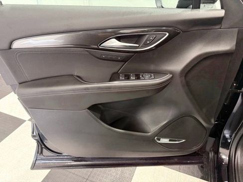 Used 2025 Buick Envision Preferred image 13